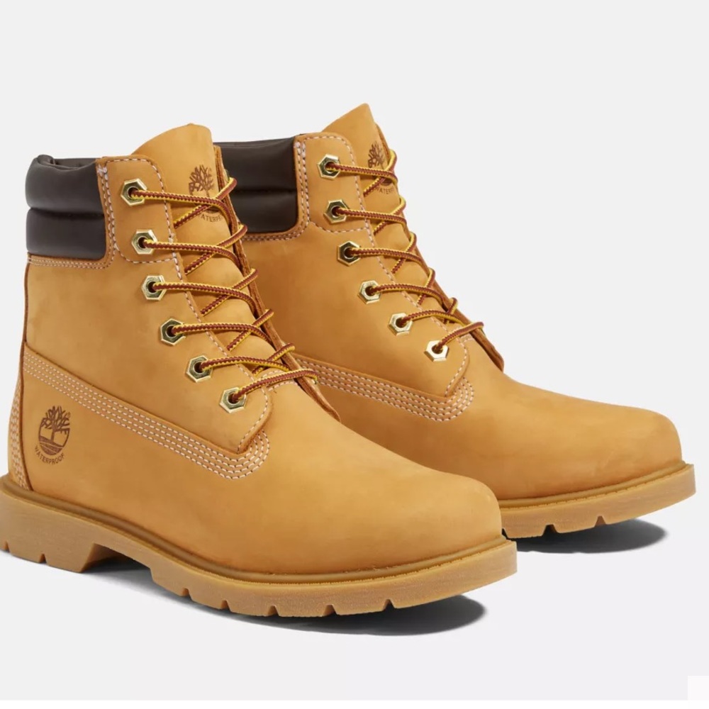 Great condition Women’s 6-Inch Waterproof Timberland Boots